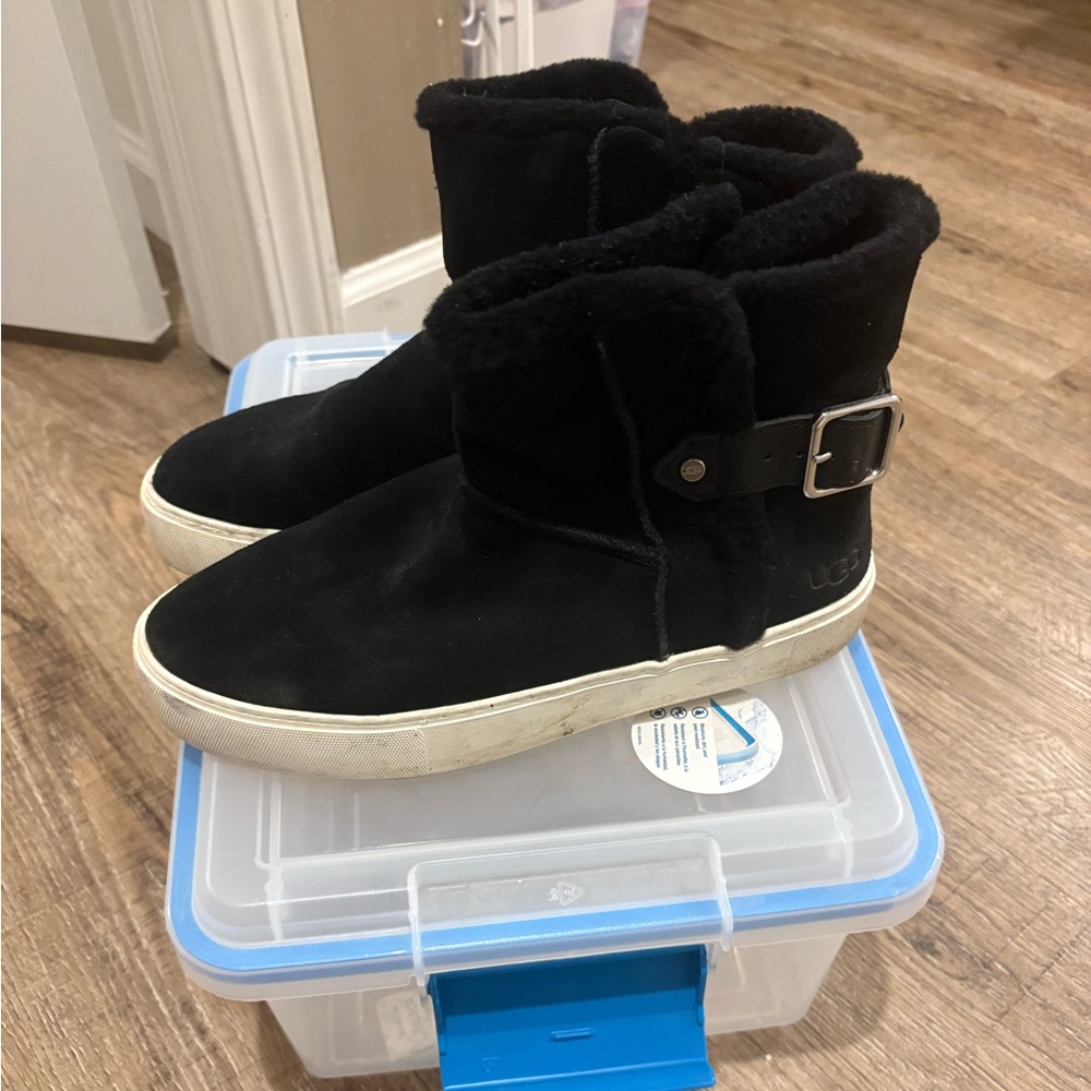 Uggs Sherpa shoes